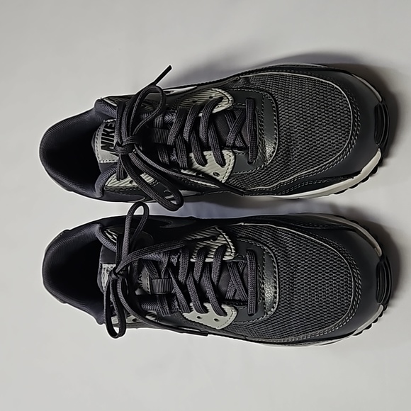 Nike Air Max Essential dark grey wolf-Anthracite women's size 7 - Picture 4 of 9